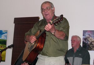 Huldeblyk vir Manie Groenewald